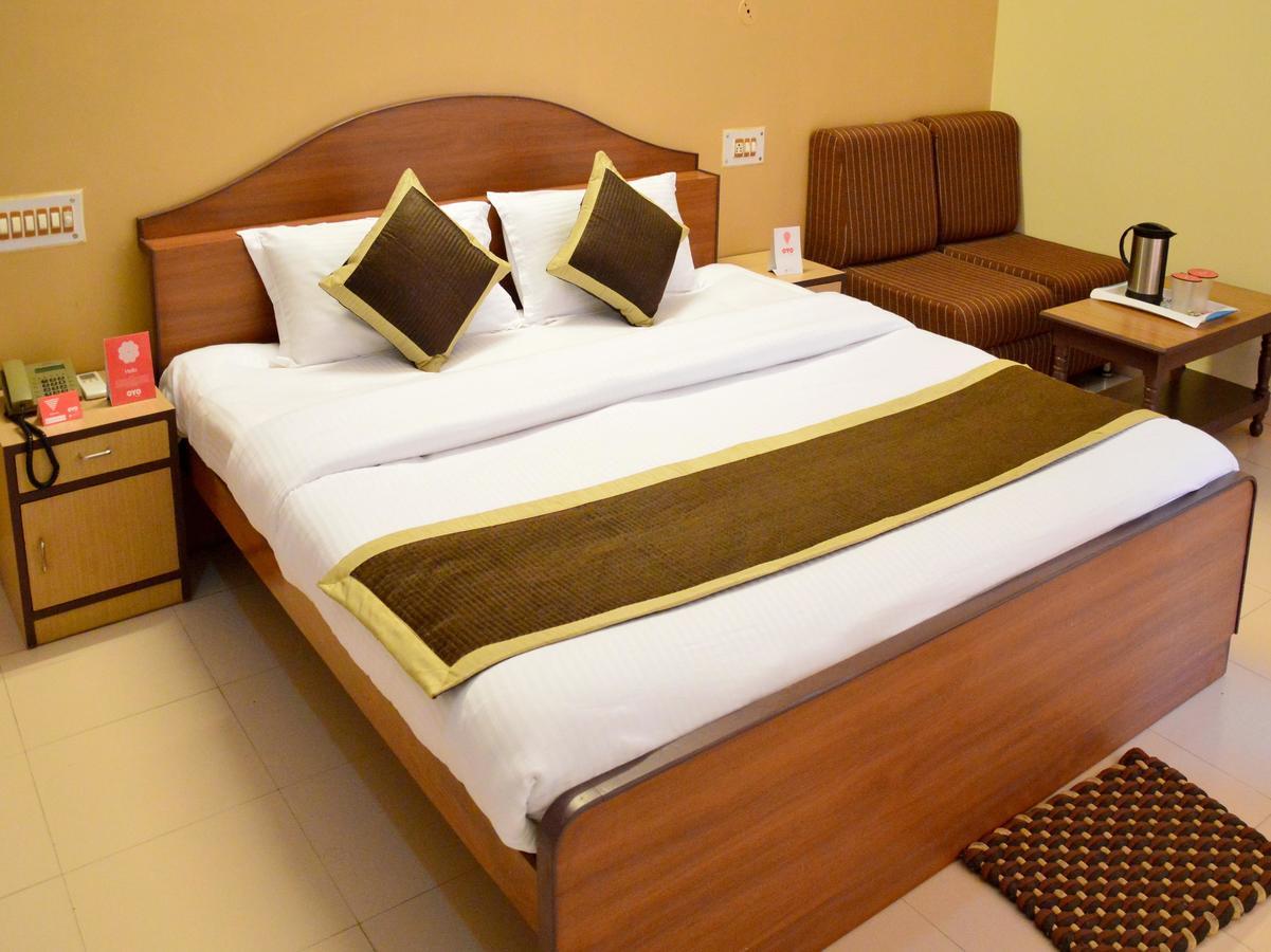 Oyo 6012 Hotel Rockwell ชัยปุระ ภายนอก รูปภาพ
